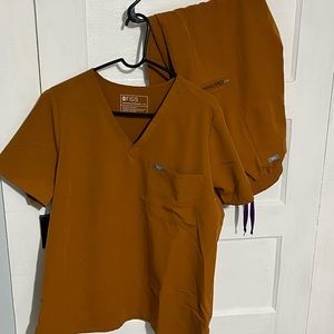 Figs Scrub set in Atlantic Fall color